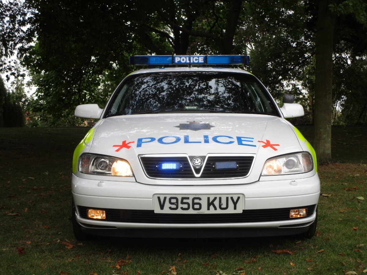 2000 Vauxhall Omega Image 4
